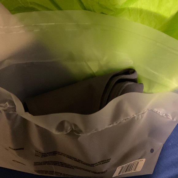 🆕JOAH BROWN SUEDED NAVY CROPPED CONTOUR BRA SIZE: XS/S NWT - Picture 14 of 16